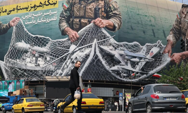 "مشروع الحرية" لترامب: هل تستطيع البحرية الأمريكية "توجيه" السفن العالقة للخروج من هرمز؟ | الحرب الأمريكية الإسرائيلية على أخبار إيران