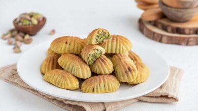 معمول السميد بالفستق الحلبي الفاخر
