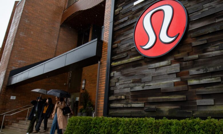يتم الإعلان عن حرب Lululemon بالوكالة مع Chip Wilson وتعقد اجتماعًا سنويًا