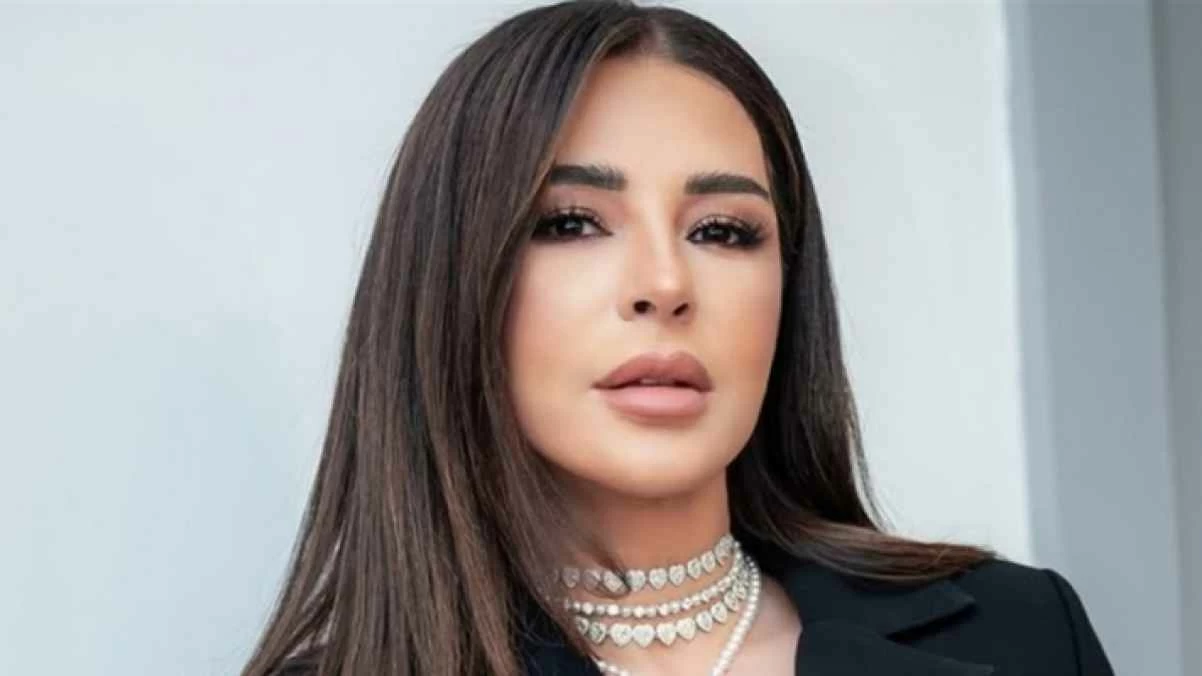 عفريتة تهزم ورم الرأس وتعود للحياة بـ أعطني ماءً 8211