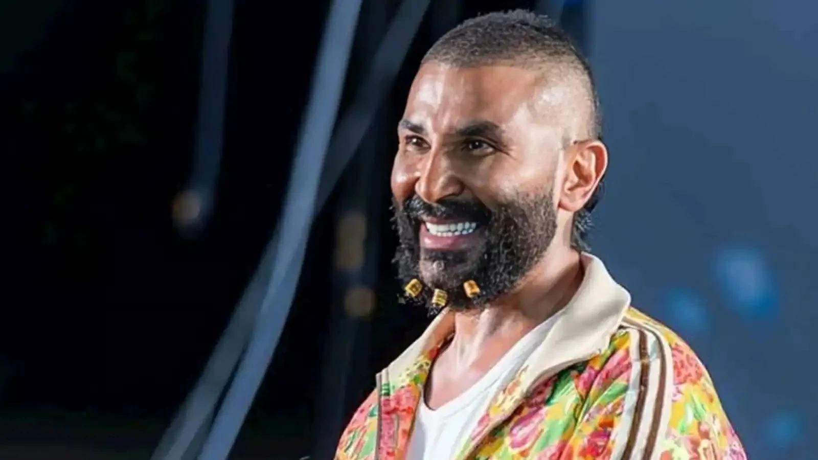 مراتي اللي سرقت حسابي    أحمد سعد يكشف أسرار الانفصال عن