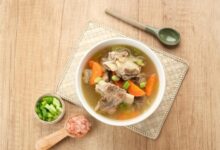 شوربة العظام والخضار