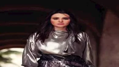 عاجل | فستان أسود قصير.. دينا فؤاد بإطلالة جريئة