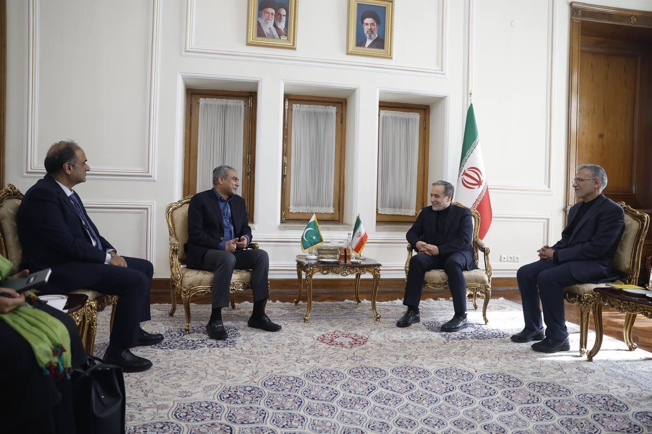 عاجل | عراقجي یستقبل وزیر الداخلیة الباکستاني - صورة مميزة صورة مميزة: عاجل | عراقجي یستقبل وزیر الداخلیة الباکستاني