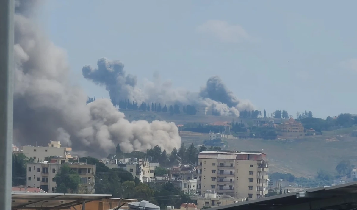 عاجل | العدو يوسّع نطاق غاراته ويرتكب مجازر في جنوب لبنان… والمقاومة تكبّده خسائر فادحة - صورة مميزة صورة مميزة: عاجل | العدو يوسّع نطاق غاراته ويرتكب مجازر في جنوب لبنان… والمقاومة تكبّده خسائر فادحة