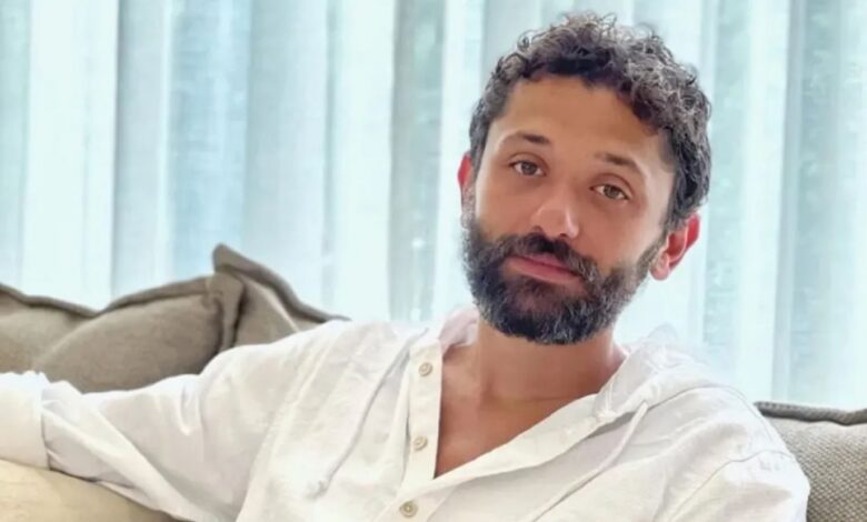 كريم محمود عبدالعزيز يوجه رسالة إلى ابنتيه