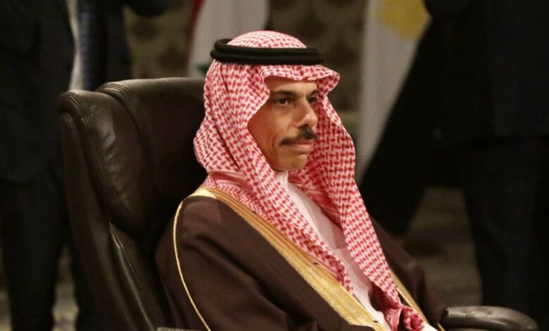 لقاءات سعودية قطرية عمانية لبحث تداعيات مذكرة التفاهم الأمريكية الإيرانية على أمن المنطقة