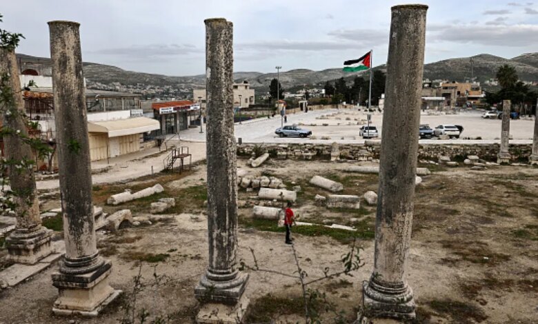 إدراج "سبسطية" الفلسطينية على قائمة التراث المعرض للخطر.. هل يعصف بالمخططات الإسرائيلية؟ | ثقافة