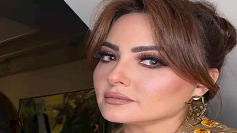 بشرى تتألق بإطلالة الأبيض والأسود.. تفاصيل اللوك الأنيق