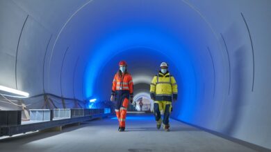 تقوم المنظمة الأوروبية للأبحاث النووية (CERN) بإيقاف تشغيل مصادم الهادرونات الكبير حتى عام 2030، وترقية مُحطم الذرات إلى أقوى أشكاله حتى الآن