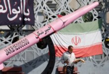 حرب إيران على الهواء مباشرة: الولايات المتحدة تقصف المدن الإيرانية مرة أخرى مع اشتداد المواجهة في هرمز | الحرب الأمريكية الإسرائيلية على أخبار إيران