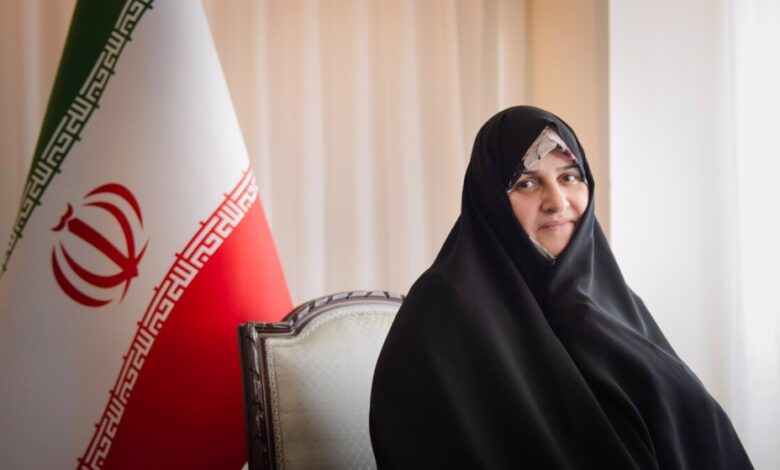 عاجل | أعطت المرأة الإيرانية معنى جديدًا للأنوثة من خلال دورها النشط وسط الحرب: علم الهدى