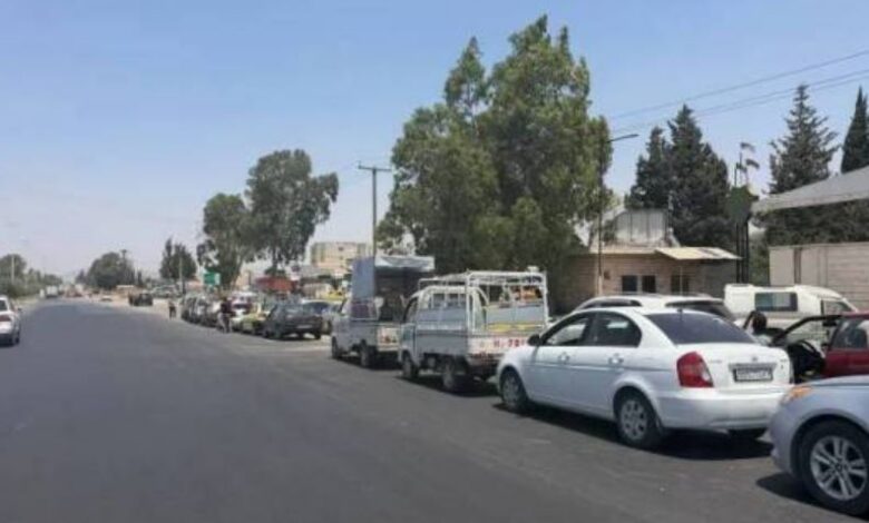عاجل | طوابير طويلة أمام محطات الوقود في سوريا