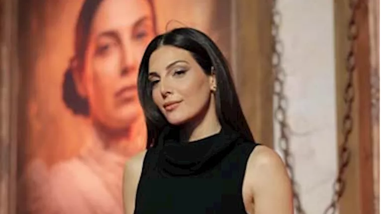 عاجل | فستان أسود جريء.. رزان جمال بإطلالة مُلفتة