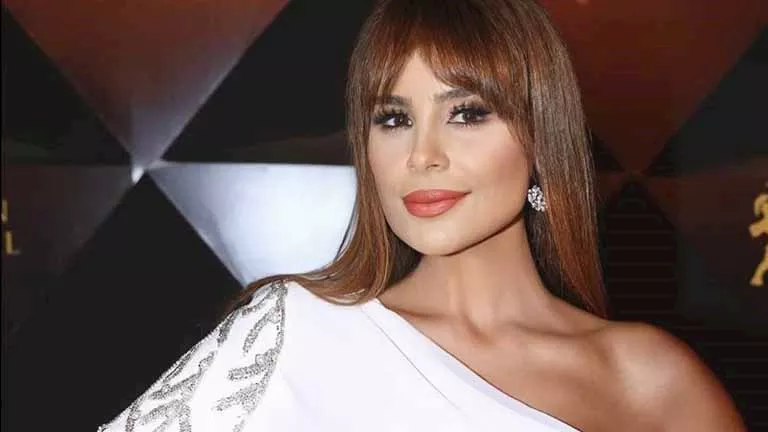 كارول سماحة تتألق بإطلالة كاجوال أنيقة.. كيف نسقتها؟