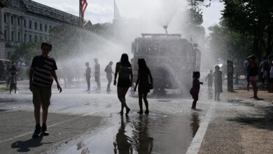 من الممكن أن يكون الرابع من يوليو/تموز هو الأكثر سخونة على الإطلاق بالنسبة لملايين الأمريكيين، مع توقع تسجيل أكثر من 300 درجة حرارة قياسية