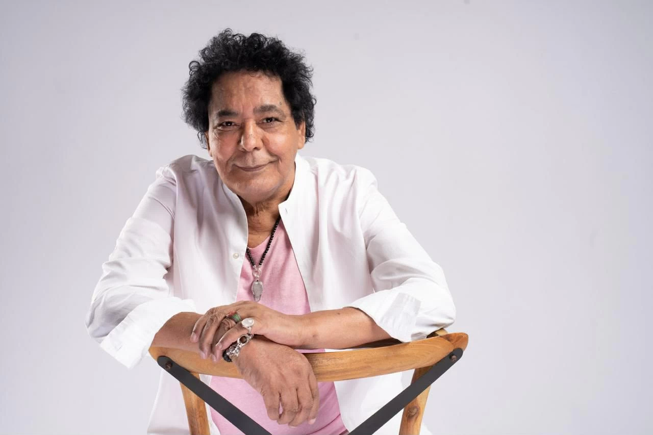 هل يمر محمد منير بأزمة صحية؟    بسمة  تكشف تفاصيلاً جديدة