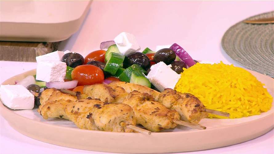 نكهات يونانية بامتياز  8230  سوفلاكي ومسقّعة بلمسة الشيف فادي زغيب
