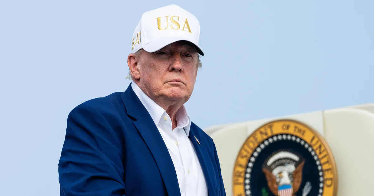 عاجل | Live Updates: Trump says U.S. only “semi-negotiating” with Iran after Tehran sets demands to reopen Strait of Hormuz - صورة مميزة صورة مميزة: عاجل | Live Updates: Trump says U.S. only “semi-negotiating” with Iran after Tehran sets demands to reopen Strait of Hormuz