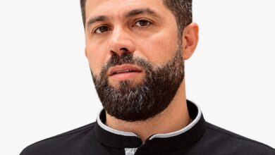 الكاتب الأستاذ علي جمال الدين بظت