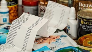أمريكا تشهد أكبر انخفاض في مبيعات التجزئة منذ أكثر من عام