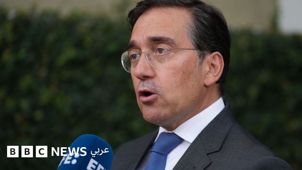عاجل | إسبانيا تفرض إجراءات تفتيش على القادمين من إيطاليا وسط تصاعد الخلاف بشأن الهجرة - صورة مميزة صورة مميزة: عاجل | إسبانيا تفرض إجراءات تفتيش على القادمين من إيطاليا وسط تصاعد الخلاف بشأن الهجرة