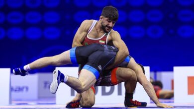 إسماعيلي يفوز بذهبية المصارعة اليونانية الرومانية في بيتلاسينسكي التذكاري في مباراة العودة النهائية للألعاب الأولمبية