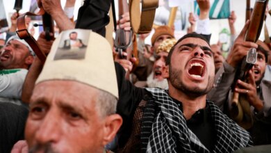 الحوثيون والهجمات التجارية الحكومية مع انزلاق اليمن إلى حرب واسعة النطاق | اخبار الحوثيين