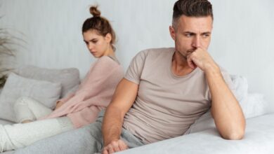 النقد الصامت: كيف تحمين نفسك من فخ تصيُّد الأخطاء؟