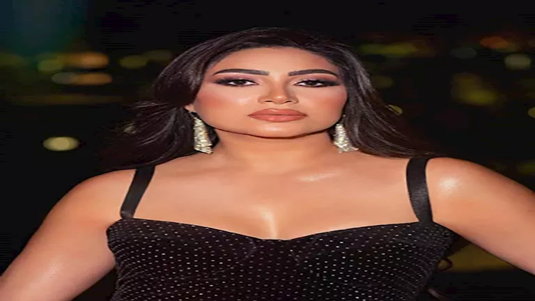 عاجل | بوسي بإطلالة ملفتة.. كيف نسقت اللوك؟