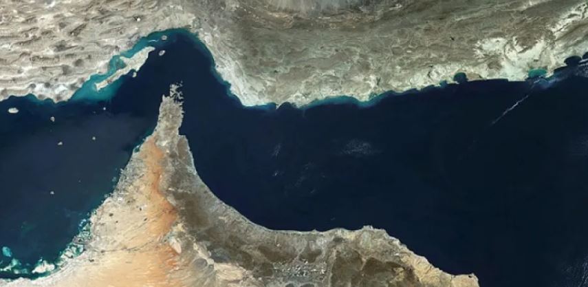 عاجل | كابلات هرمز بمرمى التصعيد: هل تستطيع إيران عزل الخليج رقميا؟ - صورة مميزة عاجل | كابلات هرمز بمرمى التصعيد: هل تستطيع إيران عزل الخليج رقميا؟