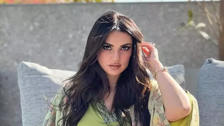 عاجل | لوك أنيق ومميز.. تفاصيل إطلالة درة في أحدث ظهور لها