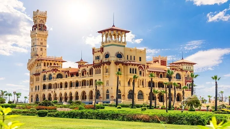 قصة مكان لا يشبه غيره.. كيف أصبحت المنتزه أشهر معالم الإسكندرية؟
