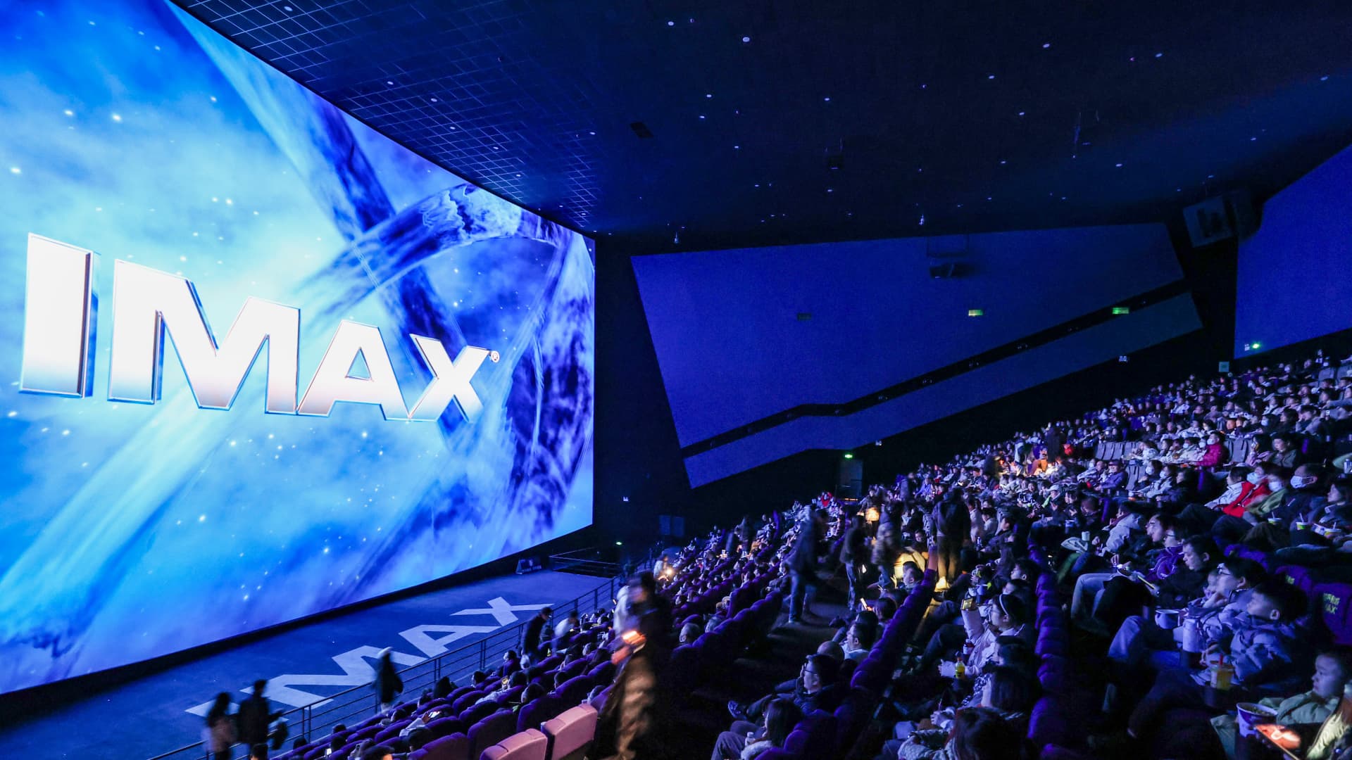 عاجل | لماذا لم يجذب Imax المشتري على الرغم من ازدهار شباك التذاكر؟ - صورة مميزة صورة مميزة: عاجل | لماذا لم يجذب Imax المشتري على الرغم من ازدهار شباك التذاكر؟
