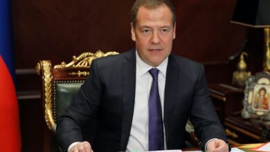مدفيديف: ثرثرة تاكايتشي حول الكوريل لن تغير شيئا والجزر كانت وستبقى روسية