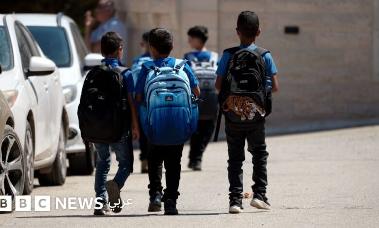 آباء فلسطينيون يخشون على حياة أطفالهم في المدارس مع تصاعد هجمات المستوطنين