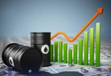 ارتفاع النفط ومخاوف التضخم يدفعان الذهب للهبوط بأكثر من 1%