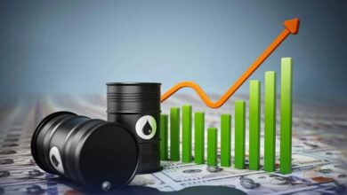 ارتفاع النفط ومخاوف التضخم يدفعان الذهب للهبوط بأكثر من 1%