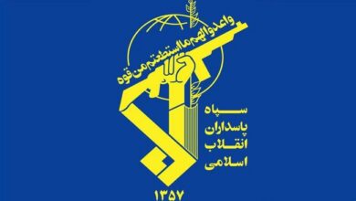 الحرس الثوري الإيراني: استهداف ناقلة نفط مخالفة ترفع العلم التوغولي وإيقافها بعد اشتعال النيران فيها