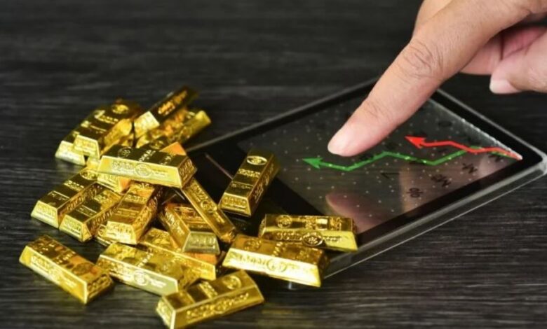 الذهب يهبط مع تنامي توقعات رفع الفائدة بفعل مخاوف التضخم