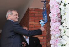 الرئيس بزشكيان يقرع جرس بدء العام الدراسي الجديد