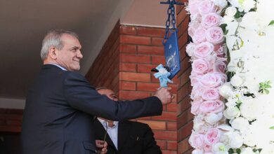 الرئيس بزشكيان يقرع جرس بدء العام الدراسي الجديد