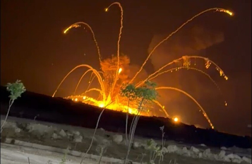 انفجارات ضخمة تهز منطقة العيس بريف حلب وسط حديث عن قصف طائرات مجهولة مستودع ذخيرة - صورة مميزة انفجارات ضخمة تهز منطقة العيس بريف حلب وسط حديث عن قصف طائرات مجهولة مستودع ذخيرة