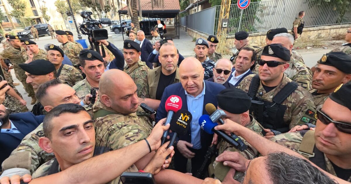 زيارة مفاجئة لعون إلى النبطية لتأكيد حماية الأهالي والانسحاب وعودة النازحين - صورة مميزة زيارة مفاجئة لعون إلى النبطية لتأكيد حماية الأهالي والانسحاب وعودة النازحين