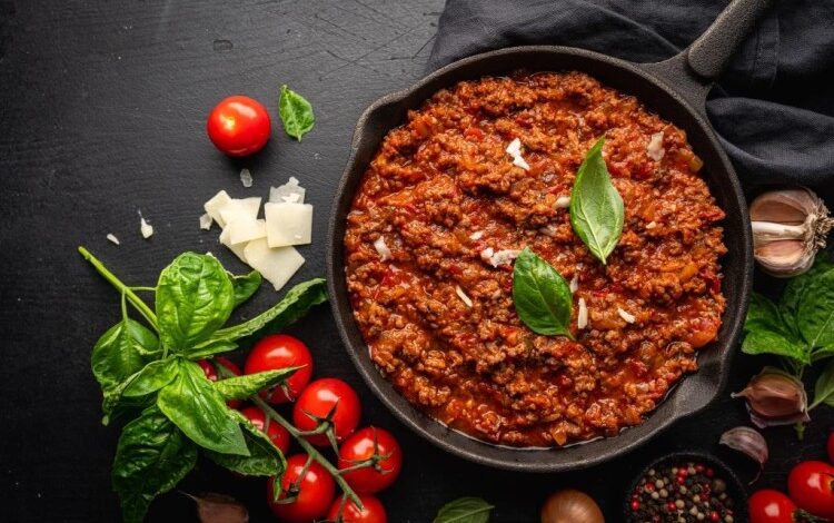 طريقة عمل صلصة البولونيز – وصفات طبخ – أكلات اللحوم – مكرونة وباستا