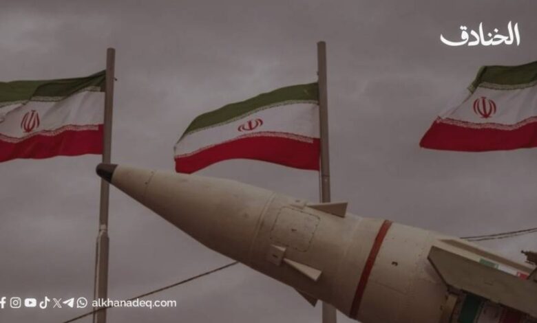 من قاعدة الأزرق إلى المدمرات الأميركية.. إيران توسع دائرة الرد برًّا وبحرًا