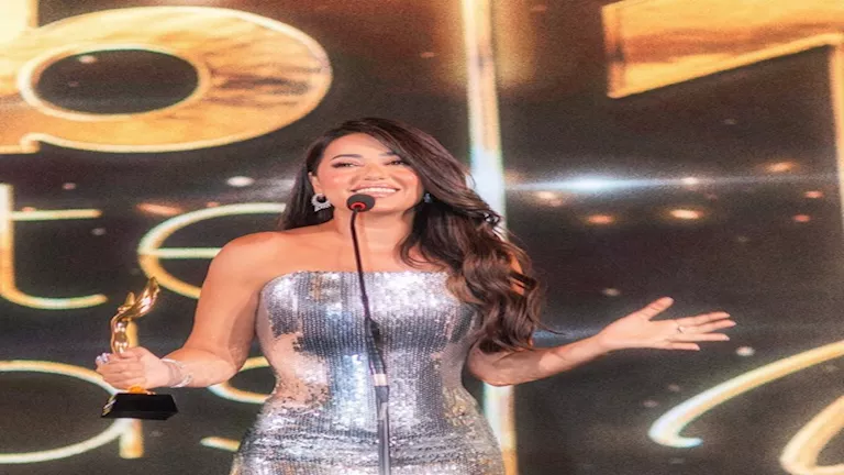 ناقد موضة يكشف أفضل وأسوأ إطلالات النجمات في مهرجان الفضائيات