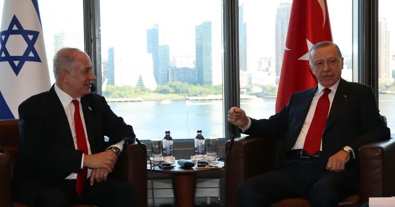 نتنياهو يوجّه بإعداد ملف قانوني ضد أردوغان يركز على الأكراد وحماس
