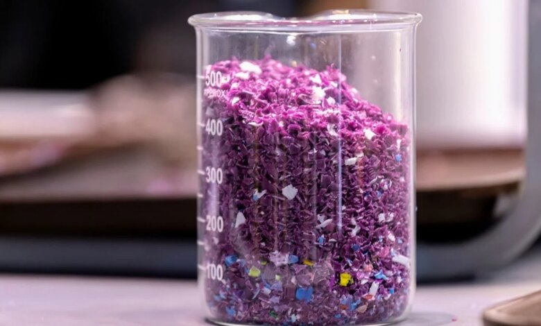 نوع جديد من البلاستيك يتبخر عند تسخينه ثم يعيد تجميع نفسه: ScienceAlert