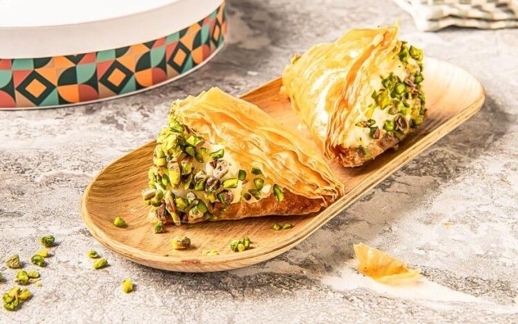 وربات بالقشطة والفستق